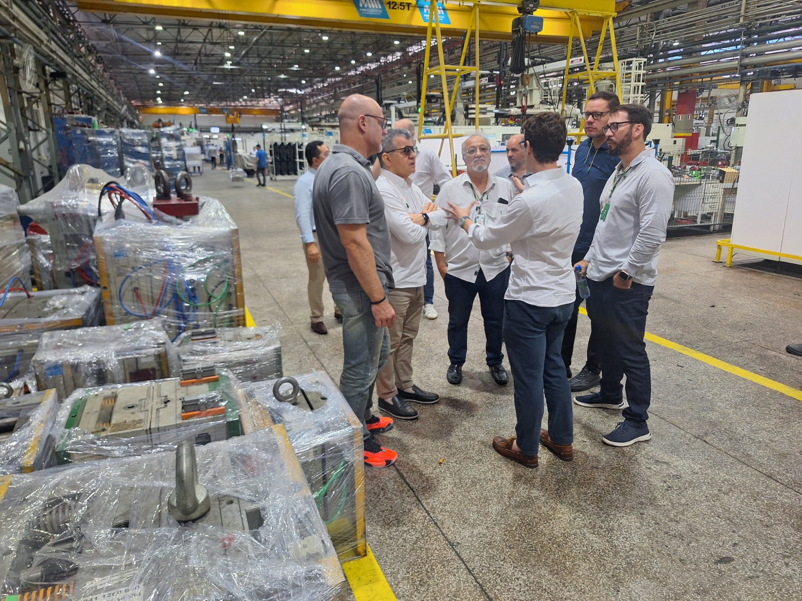 Comitiva da Suframa visita instalações da empresa PAM Plásticos em Manaus