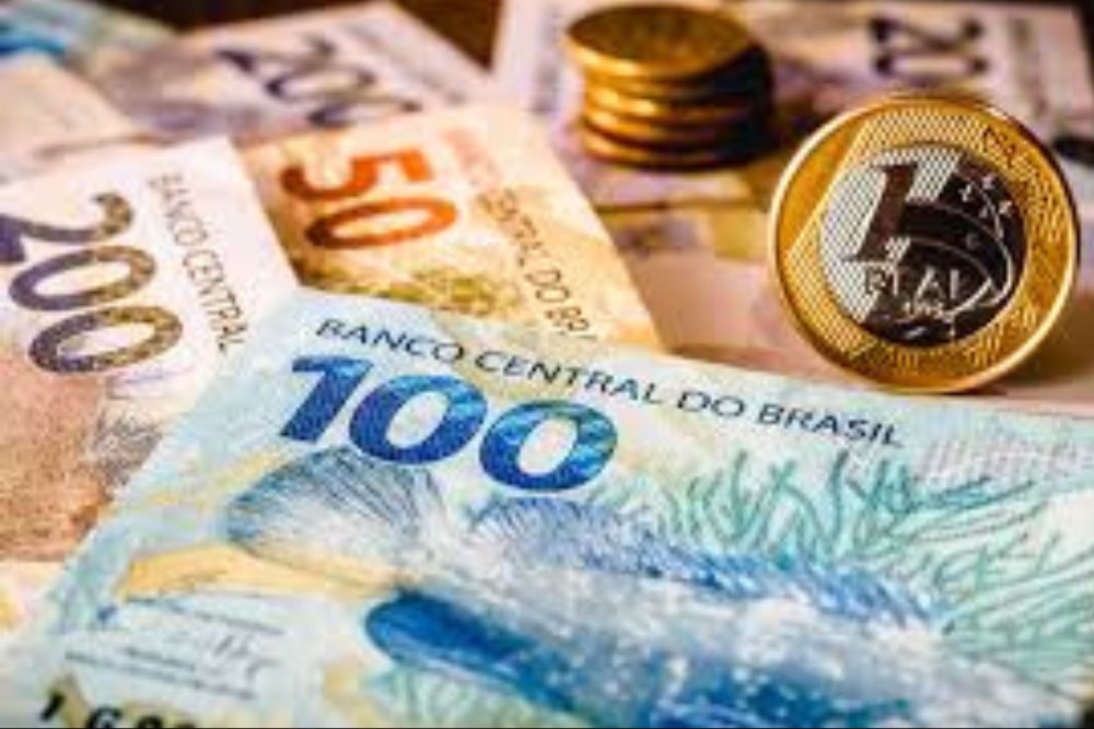 Governo Federal confirma que renda acima de R$ 50 mil ser&aacute; taxada em 10%