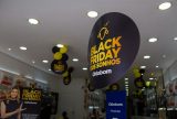 Shoppings de Manaus estendem horários para a Black Friday nesta sexta-feira (29)