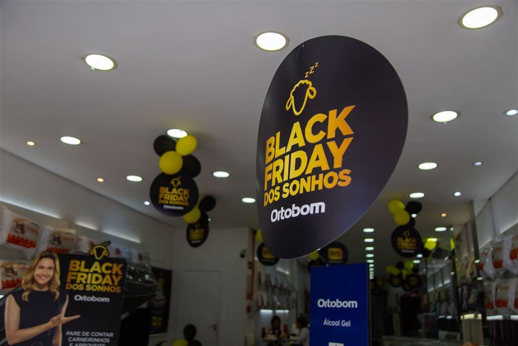 Shoppings de Manaus estendem horários para a Black Friday nesta sexta-feira (29) Shoppings de Manaus estendem horários para a Black Friday nesta sexta-feira (29)