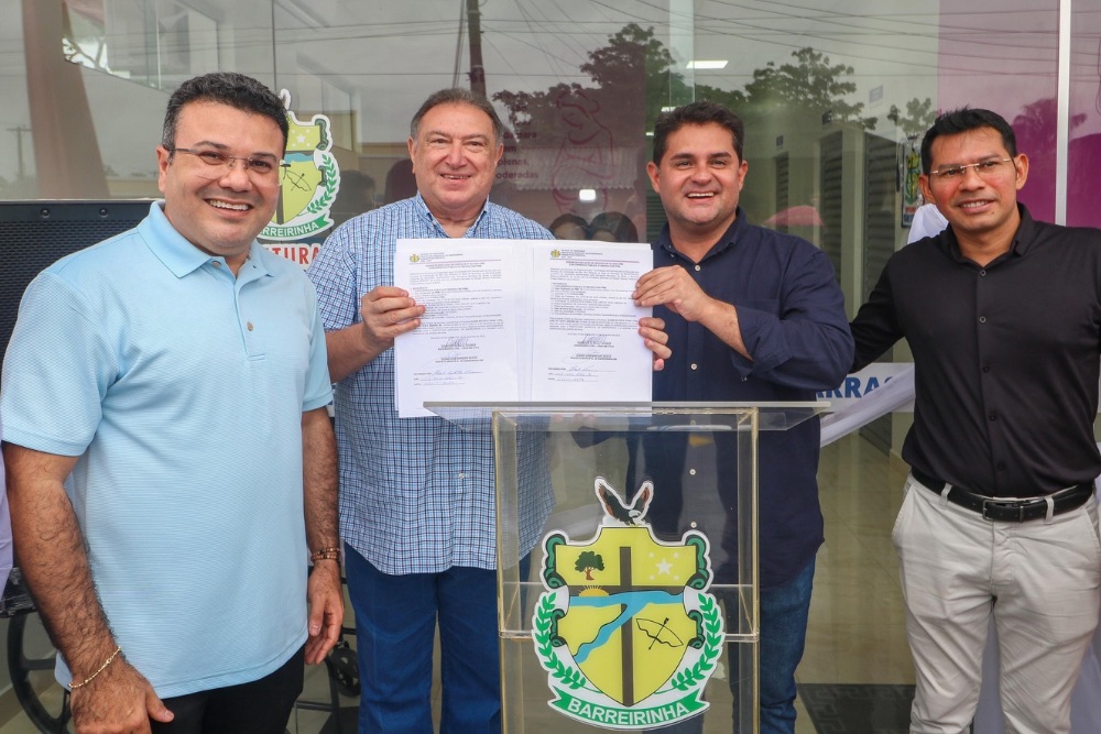 Barreirinha inaugura Policlínica da Mulher e anuncia construção de Mini Vila Olímpica Barreirinha inaugura Policlínica da Mulher e anuncia construção de Mini Vila Olímpica