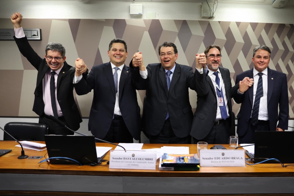 Relat&oacute;rio de Braga sobre Reforma Tribut&aacute;ria &eacute; aprovado na CCJ do Senado com garantias &agrave; Zona Franca de Manaus 
