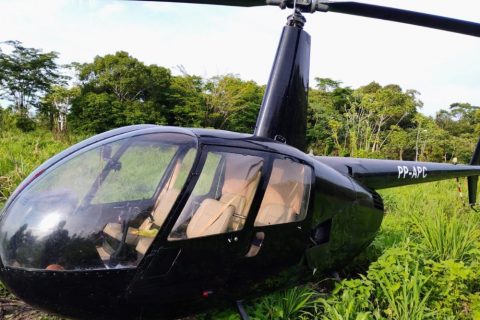 Polícia Militar apreende helicóptero com R$ 5 milhões em drogas no interior do Amazonas