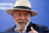 Em pronunciamento de Natal, Lula afirma que cuidará do povo e destaca que 'Brasil tem uma economia forte'