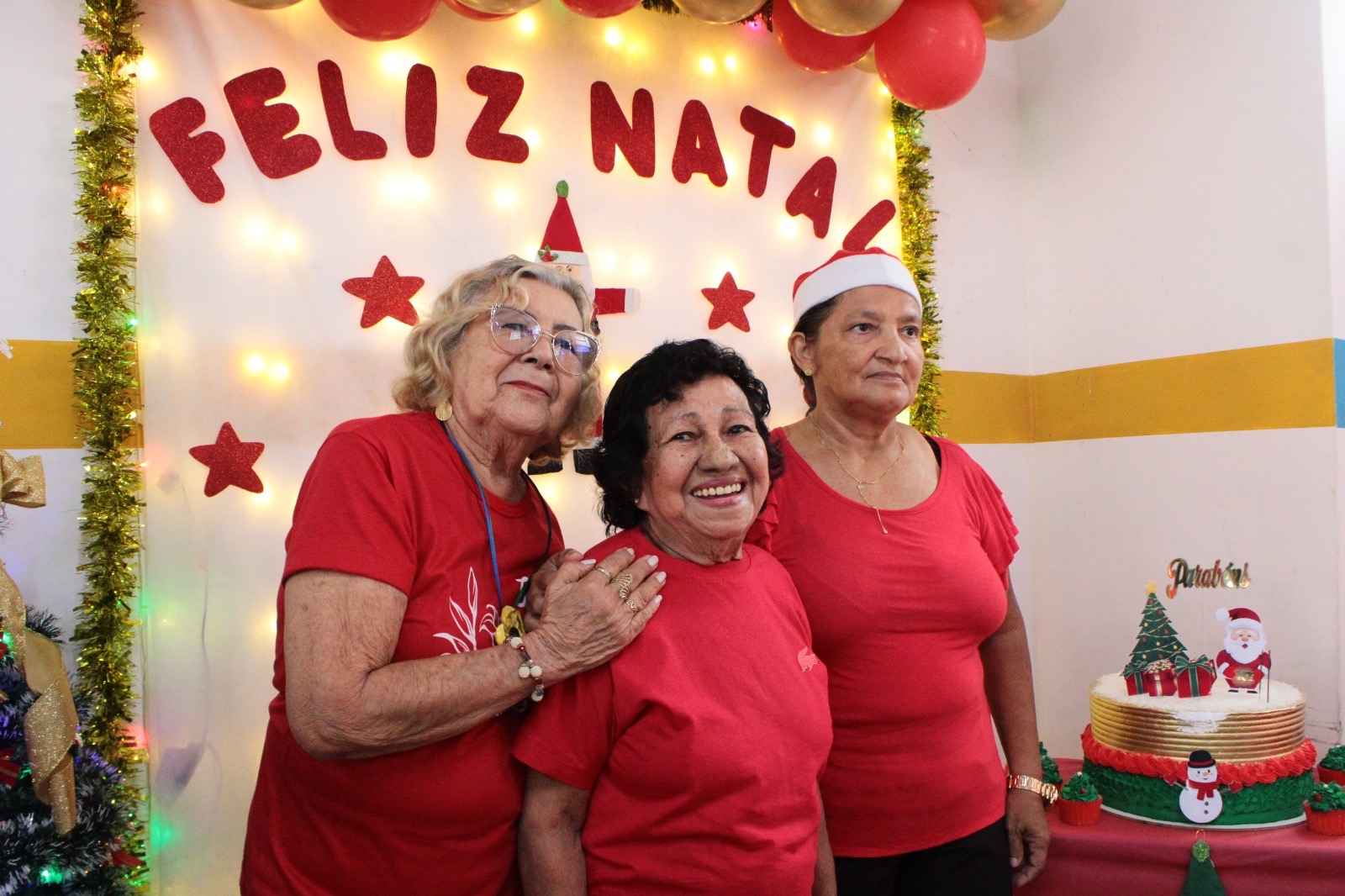 Idosas atendidas pelo Cras Alvorada 3 participam de baile e confraterniza&ccedil;&atilde;o natalina 