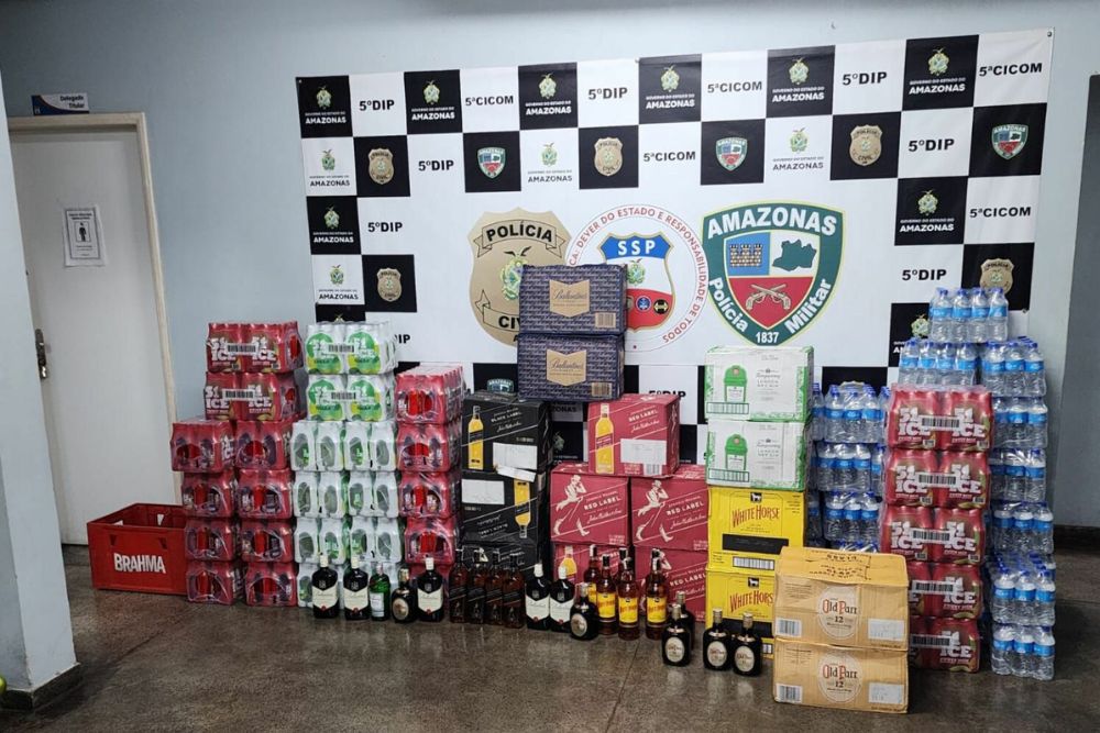 Polícia prende homem por desvio de bebidas para festa do tráfico em Manaus Polícia prende homem por desvio de bebidas para festa do tráfico em Manaus