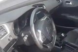 Carro é abandonado por suspeito de assalto no bairro Cidade Nova