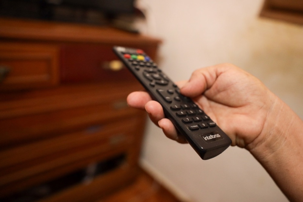 Famílias de 33 municípios do Amazonas podem ficar sem sinal de TV