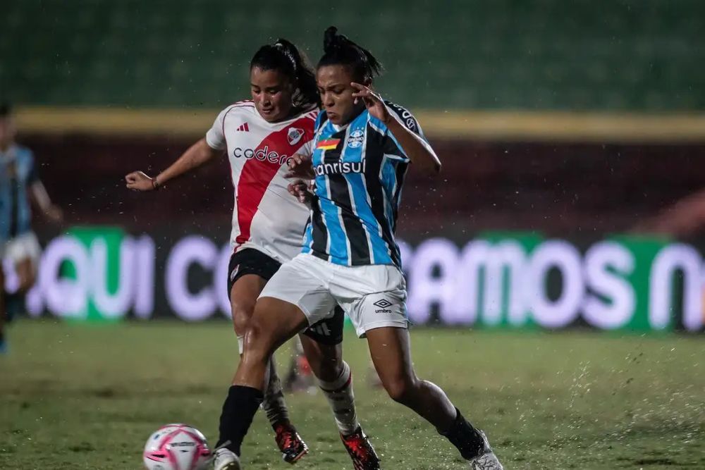 Prisão de 4 jogadoras do River Plate é convertida em preventiva por injúria racial Prisão de 4 jogadoras do River Plate é convertida em preventiva por injúria racial