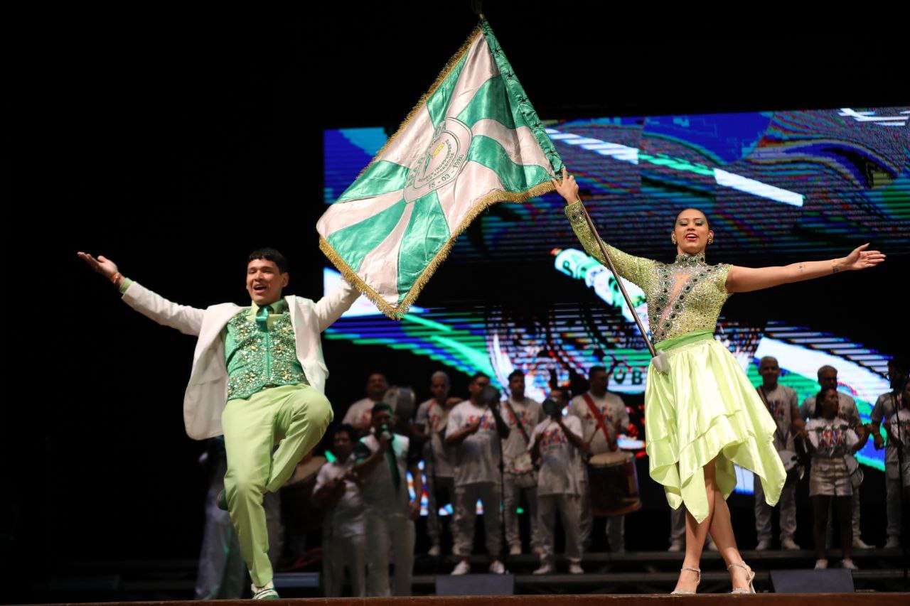 Carnaval na Floresta 2025: Em noite hist&oacute;rica, Governo do Amazonas lan&ccedil;a a festa no Teatro Amazonas