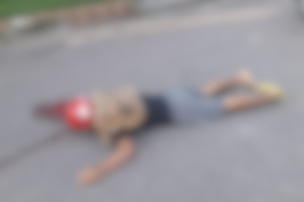 Assaltante é morto com arma na mão no bairro Flores Assaltante é morto com arma na mão no bairro Flores