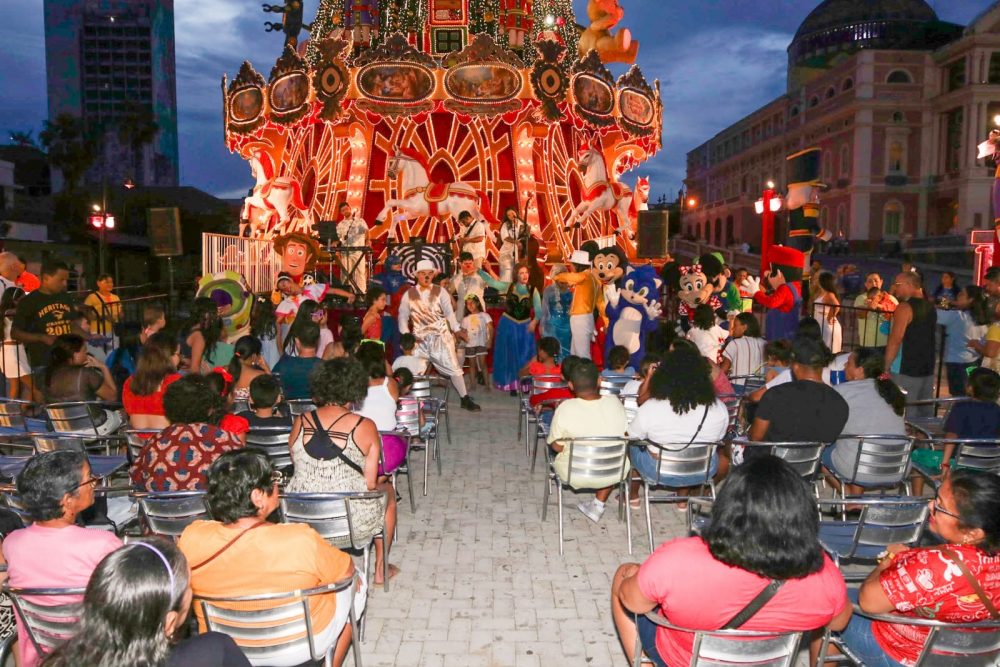 R&eacute;veillon do Largo conta com tributo ao Teatro Amazonas e atra&ccedil;&otilde;es art&iacute;sticas