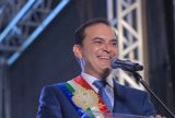 'O momento agora é de olhar para o futuro', declara Mateus Assayag empossado prefeito de Parintins