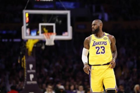 LeBron James quebra recorde de mais jogos com 30 pontos na NBA