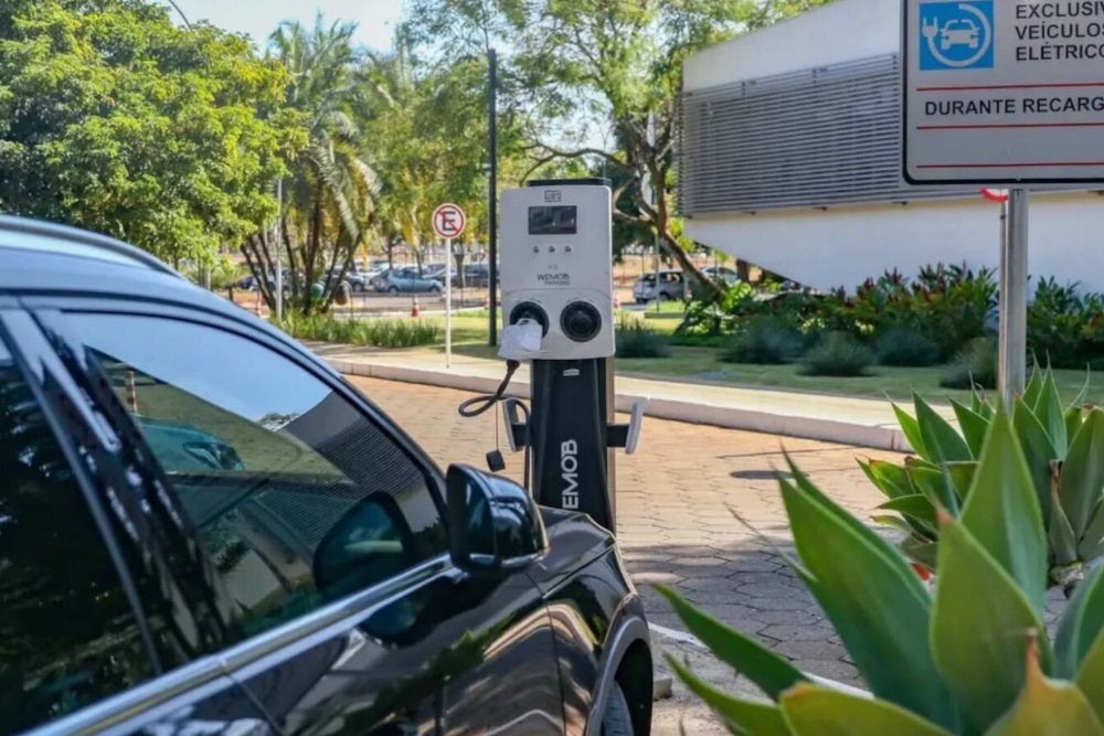 Venda de carros el&eacute;tricos bate recorde em 2024 e cresce 89% no Brasil
