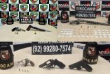 Várias armas e drogas são encontrados pela PM em área de mata em Manaus