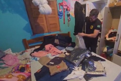Homem é preso por furto de vestuário em empresa de logística em Manaus