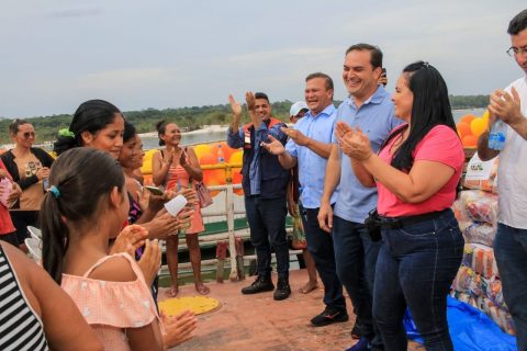 Em 15 dias de governo, prefeito Mateus entregou mais de 600 cestas básicas em Parintins