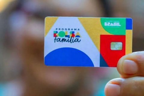 Caixa começa a pagar Bolsa Família de abril