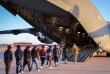 Primeiro voo de deportados dos EUA chega ao Brasil nesta sexta (24)