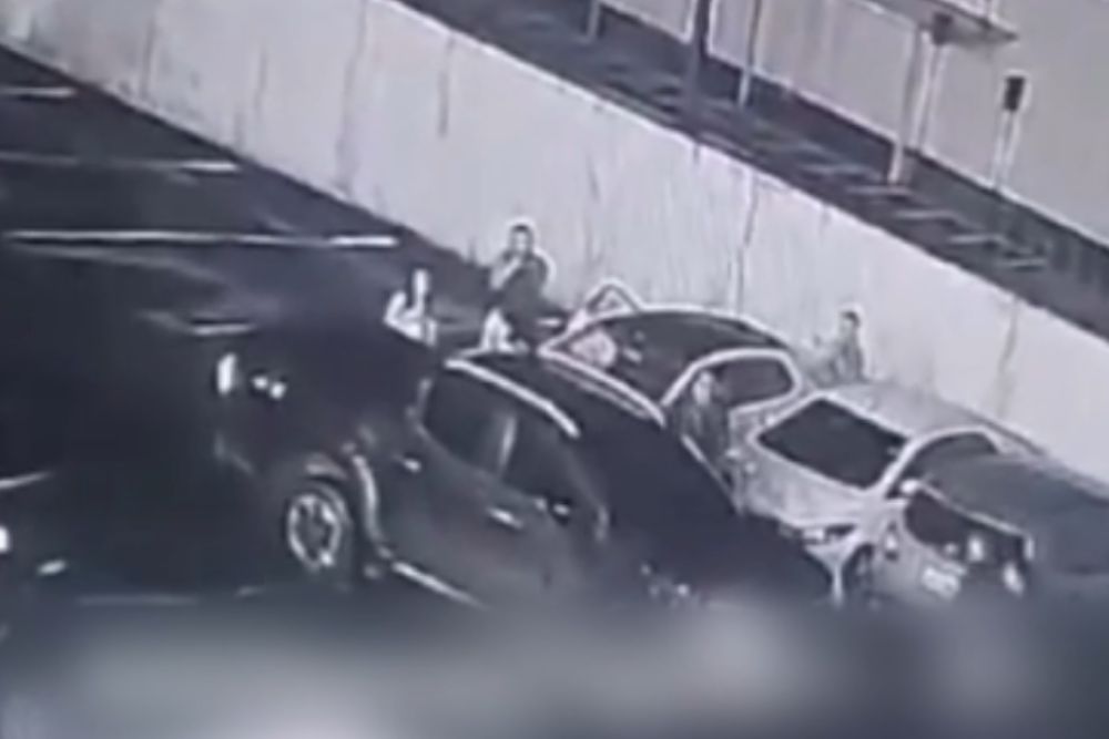 Sargento da PM é preso após balear duas pessoas durante discussão no bairro Aleixo Sargento da PM é preso após balear duas pessoas durante discussão no bairro Aleixo