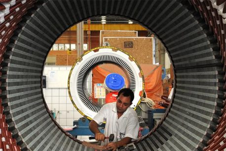 Faturamento da indústria no Brasil tem maior crescimento anual desde 2010