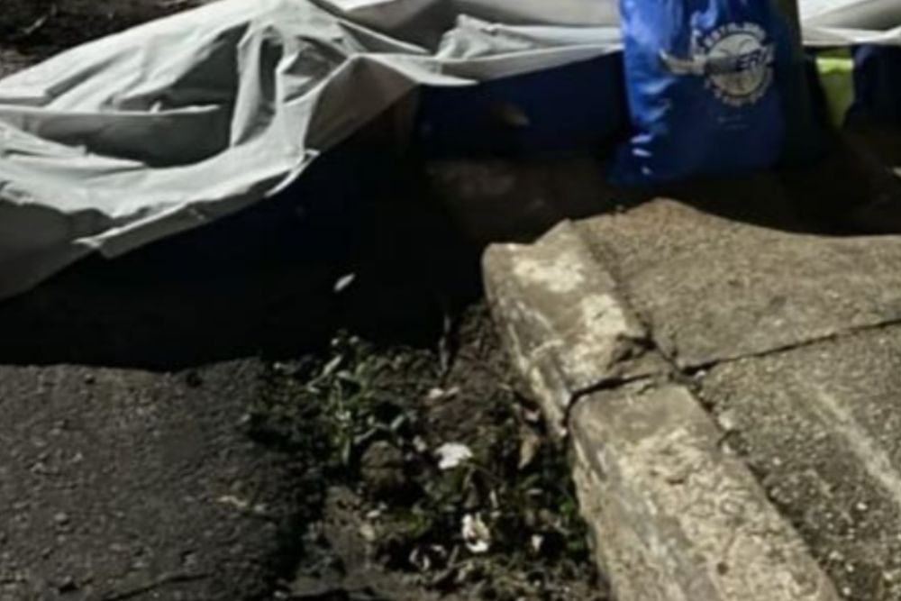 Motociclista morre ap&oacute;s colidir contra poste no bairro Tarum&atilde;