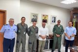 Prefeito de Parintins avança em tratativas para ampliar operações no Aeroporto Júlio Belém