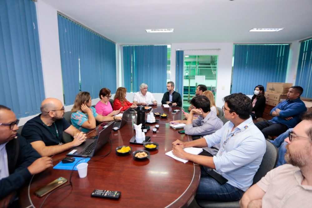 Prefeitura de Manaus finaliza preparativos para lançamento do novo Alvará de Construção Mais Fácil Prefeitura de Manaus finaliza preparativos para lançamento do novo Alvará de Construção Mais Fácil