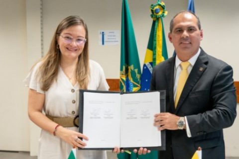 Inmetro recebe delegação colombiana para assinatura de ato de cooperação bilateral