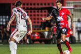Vitória derrota Ferroviário por 2 a 1 em Salvador