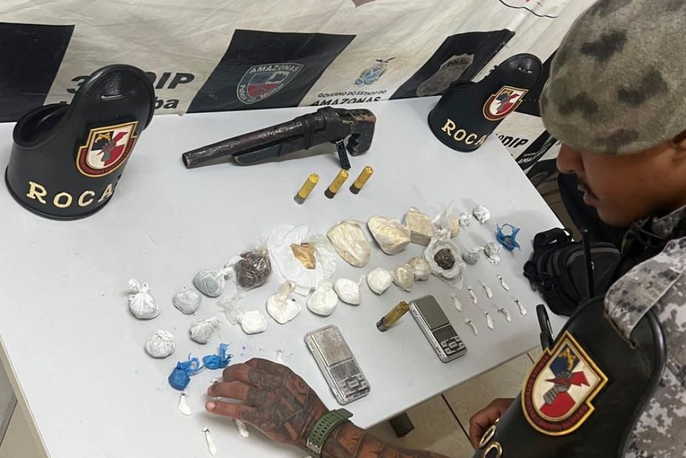 Suspeito morre ao trocar tiros com pol&iacute;cia no interior do Amazonas