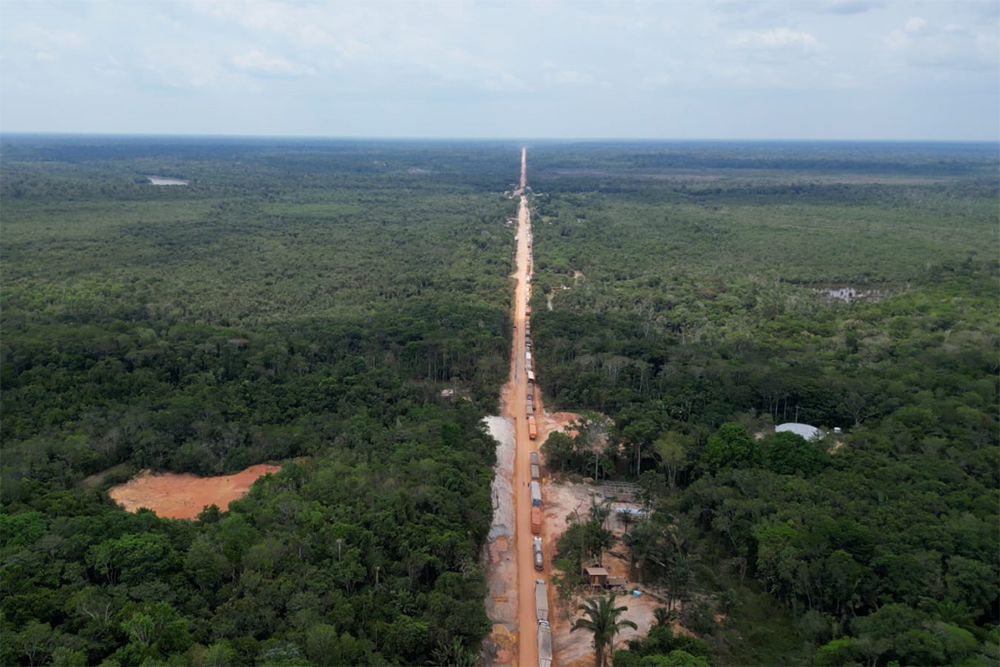 Prefeitos do Amazonas comemoram aprovação de emenda que destrava obras na BR-319 Prefeitos do Amazonas comemoram aprovação de emenda que destrava obras na BR-319