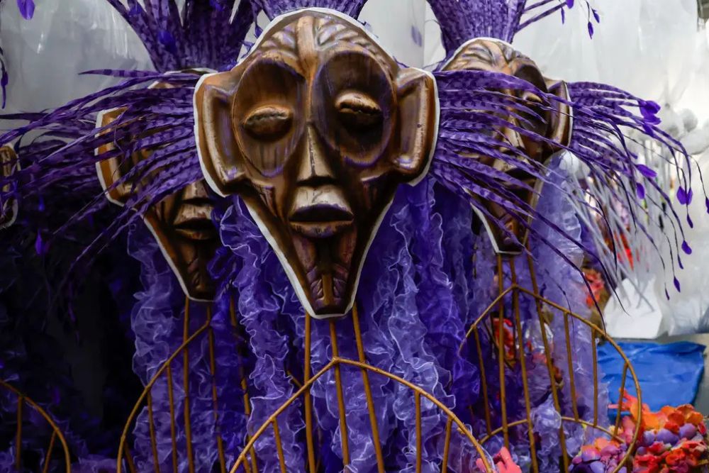 Mangueira: enredo vai mostrar permanência da cultura Bantu no Rio Mangueira: enredo vai mostrar permanência da cultura Bantu no Rio