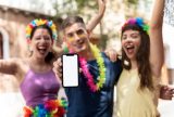Vai curtir o Carnaval? Confira dicas e diferenciais tecnológicos para aumentar a proteção do smartphone durante a folia