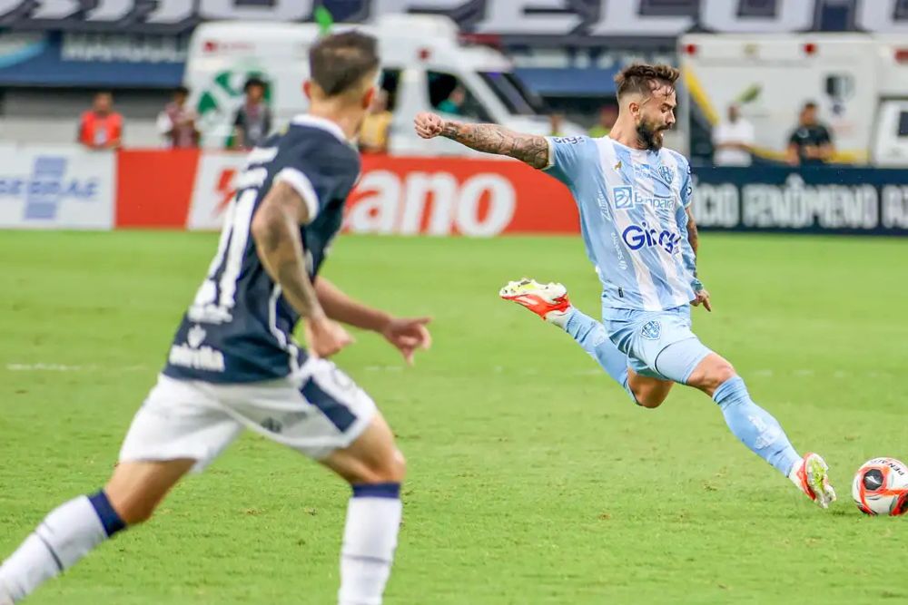 Com emo&ccedil;&atilde;o, Remo e Paysandu ficam no empate pelo Campeonato Paraense