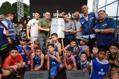Campo do Suplanzão é entregue revitalizado e vai impulsionar esporte e lazer na Zona Sul de Manaus