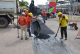 Operação Tapa Buraco: infraestrutura de Parintins se prepara para a festa do Carnailha