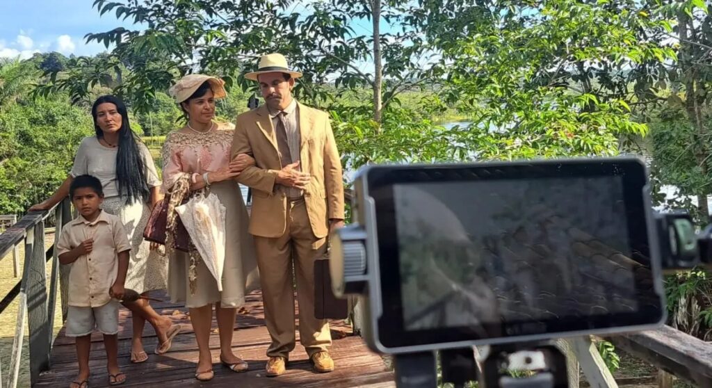 Curta-metragem 'Flores Secas', de Arnaldo Barreto, estreia domingo (2), no Teatro Amazonas