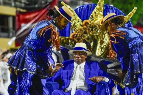 Trem azul da Portela vai levar Milton Nascimento para a Sapucaí