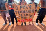 Indígenas prostestam contra morte de jovem e fecham BR-230