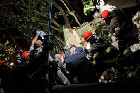 Aeronave cai em aldeia indígena de SP; uma pessoa morreu no local