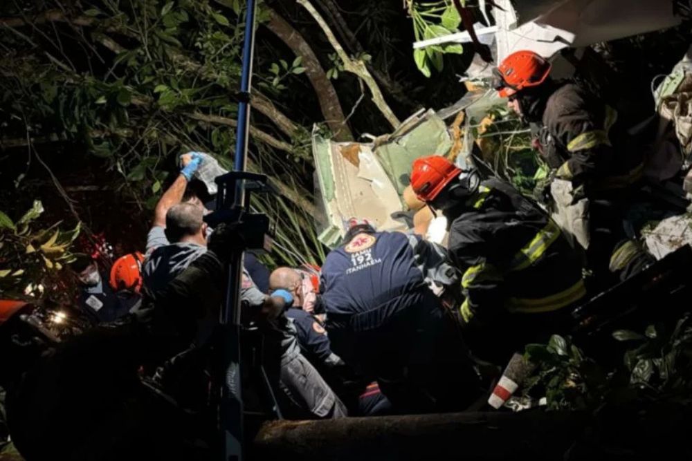 Aeronave cai em aldeia ind&iacute;gena de SP; uma pessoa morreu no local