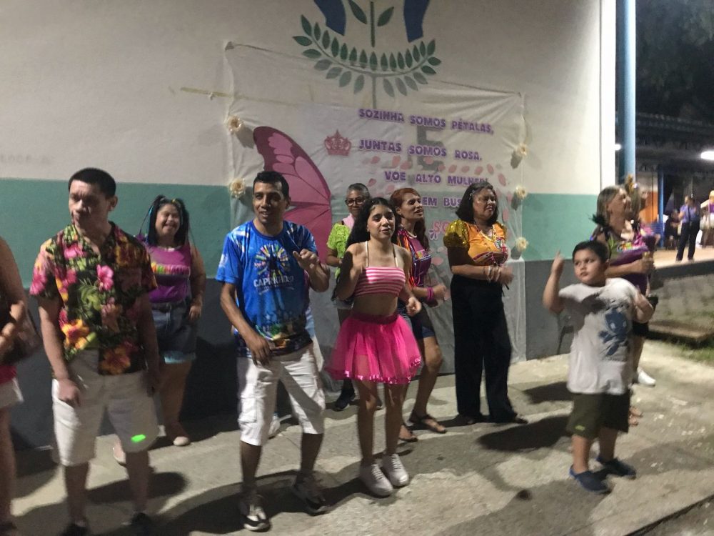 Carnapae 2025 leva alegria aos foli&otilde;es e arrecada recursos para a APAE Manaus