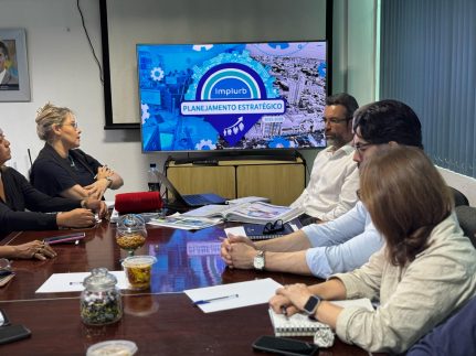 Implurb realiza workshop interno sobre planejamento estratégico para quadriênio 2025-2028