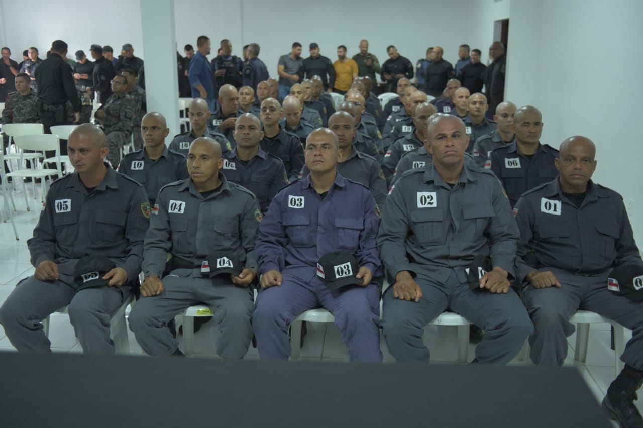 Policiais militares iniciam capacitação em ocorrências de alto risco em ambientes urbanos Policiais militares iniciam capacitação em ocorrências de alto risco em ambientes urbanos
