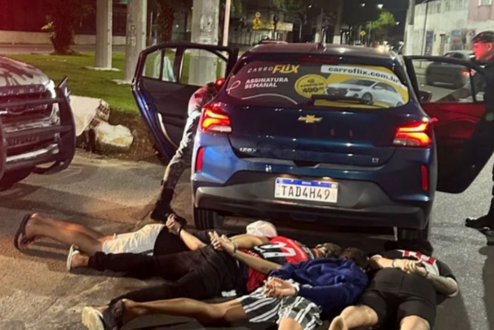 Polícia resgata motorista de App sequestrado por adolescentes na zona oeste de Manaus Polícia resgata motorista de App sequestrado por adolescentes na zona oeste de Manaus