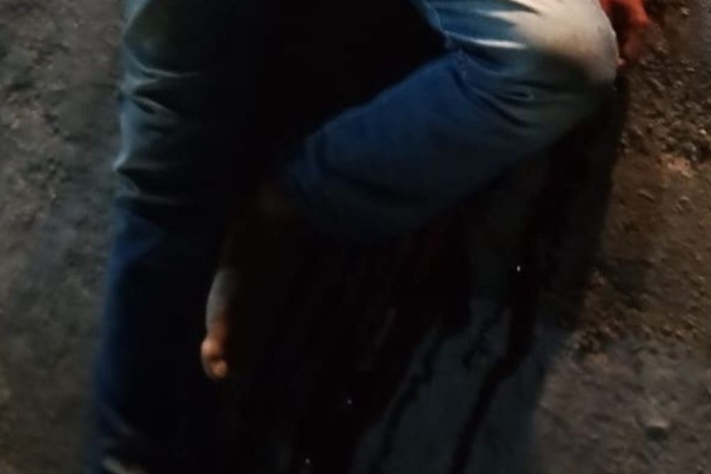 Suspeito de tentativa de estupro é agredido e morto por populares no bairro Zumbi Suspeito de tentativa de estupro é agredido e morto por populares no bairro Zumbi