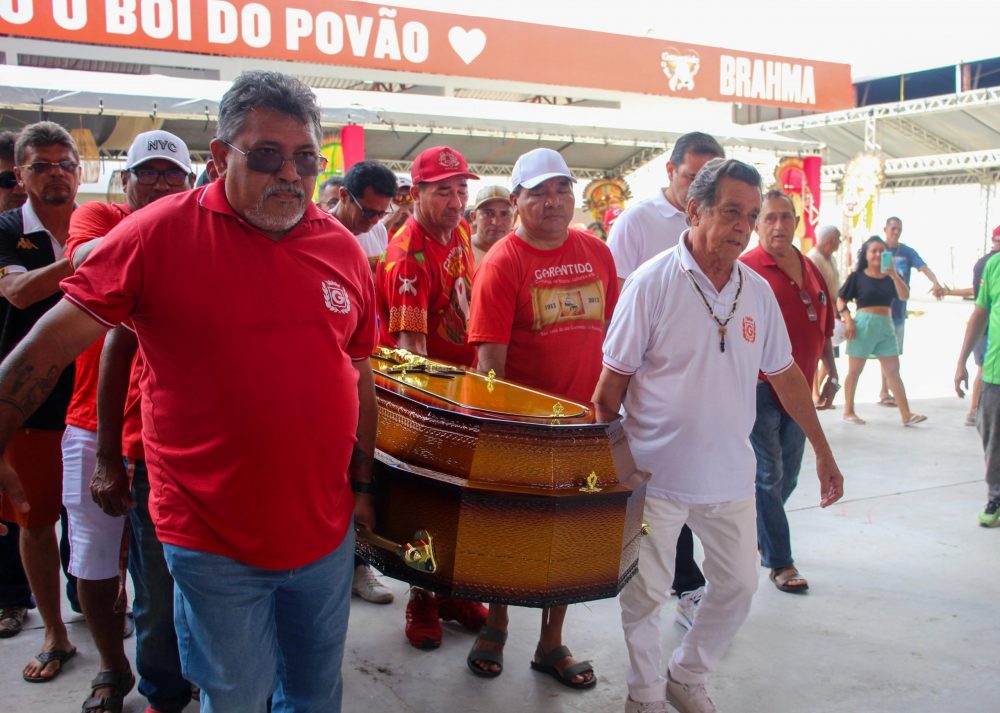Garantido diz adeus a Jair Mendes com homenagem especial