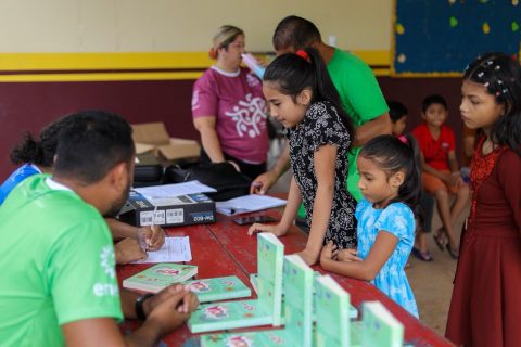 'Dia do Brincar': crianças e adolescentes ribeirinhos participam de oficinas e atividades durante ação em Presidente Figueiredo